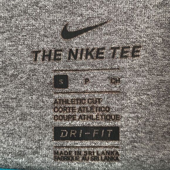 Nike- Women’s “Just do it” athletic fit tank- Size Small - Picture 4 of 7